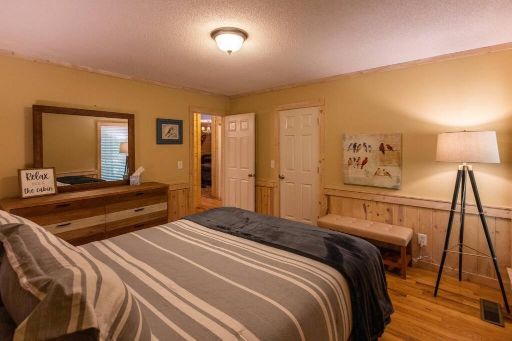 Pet Friendly Luxury Cabin Near Helen With Fire Pit Cleveland Exterior photo