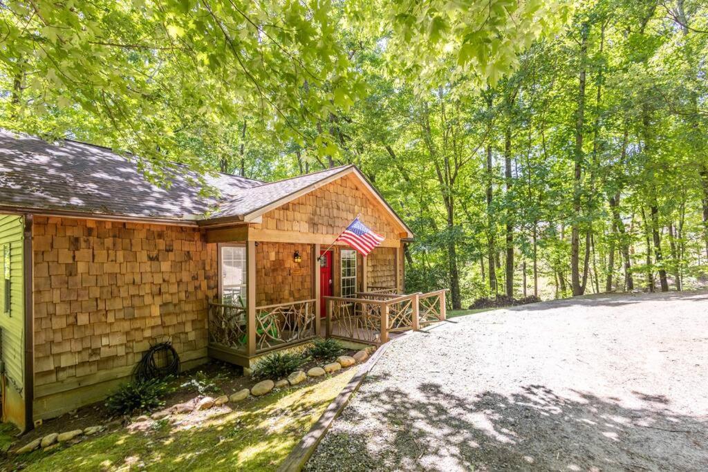 Pet Friendly Luxury Cabin Near Helen With Fire Pit Cleveland Exterior photo